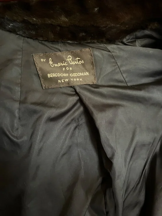 Bergdorf Goodman fur cape - Picture 3 of 5